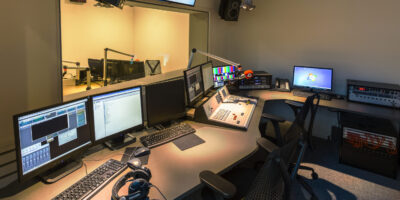 radio studio1-1